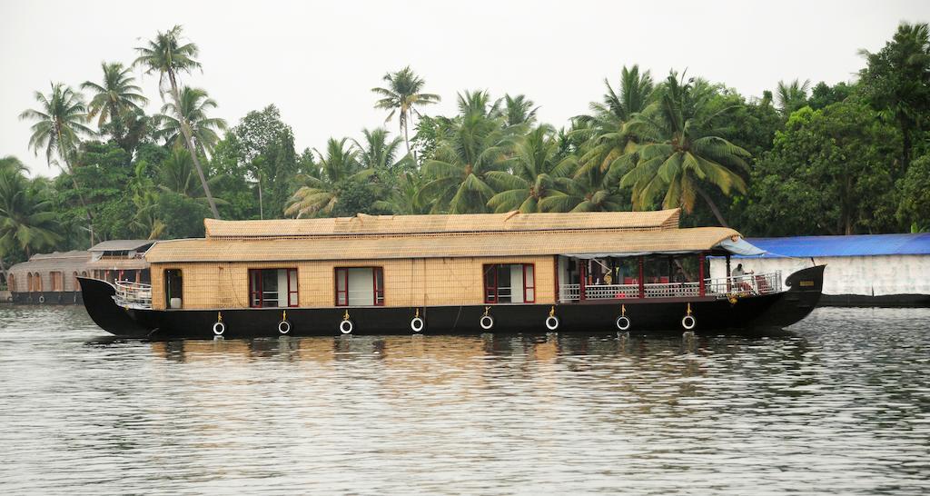 Vaishnav Tours Hotell Alappuzha Rum bild